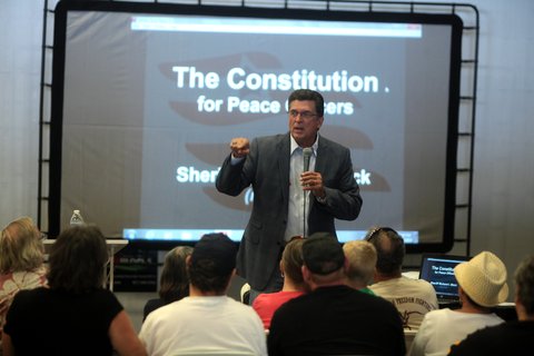 CSPOA founder former sheriff Richard Mack speaking at the 2014 PrepperFest Expo at WestWorld in Scottsdale, Arizona on October 26, 2014. (Credit: Gage Skidmore/Flickr)
