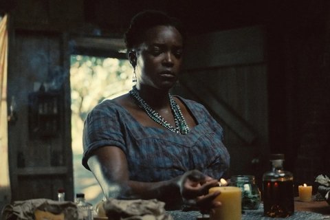 wunmi mosaku doing rootwork in Sinners