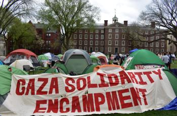 A student encampment in solidarity with Gaza at Brown university in April 2024 (Credit: Colonel Glenn/Flickr.com)